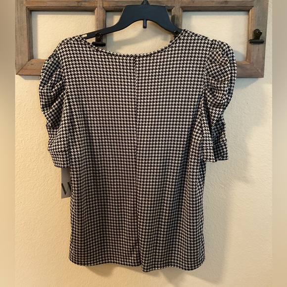 Worthington Houndstooth Blouse - Picture 2 of 3